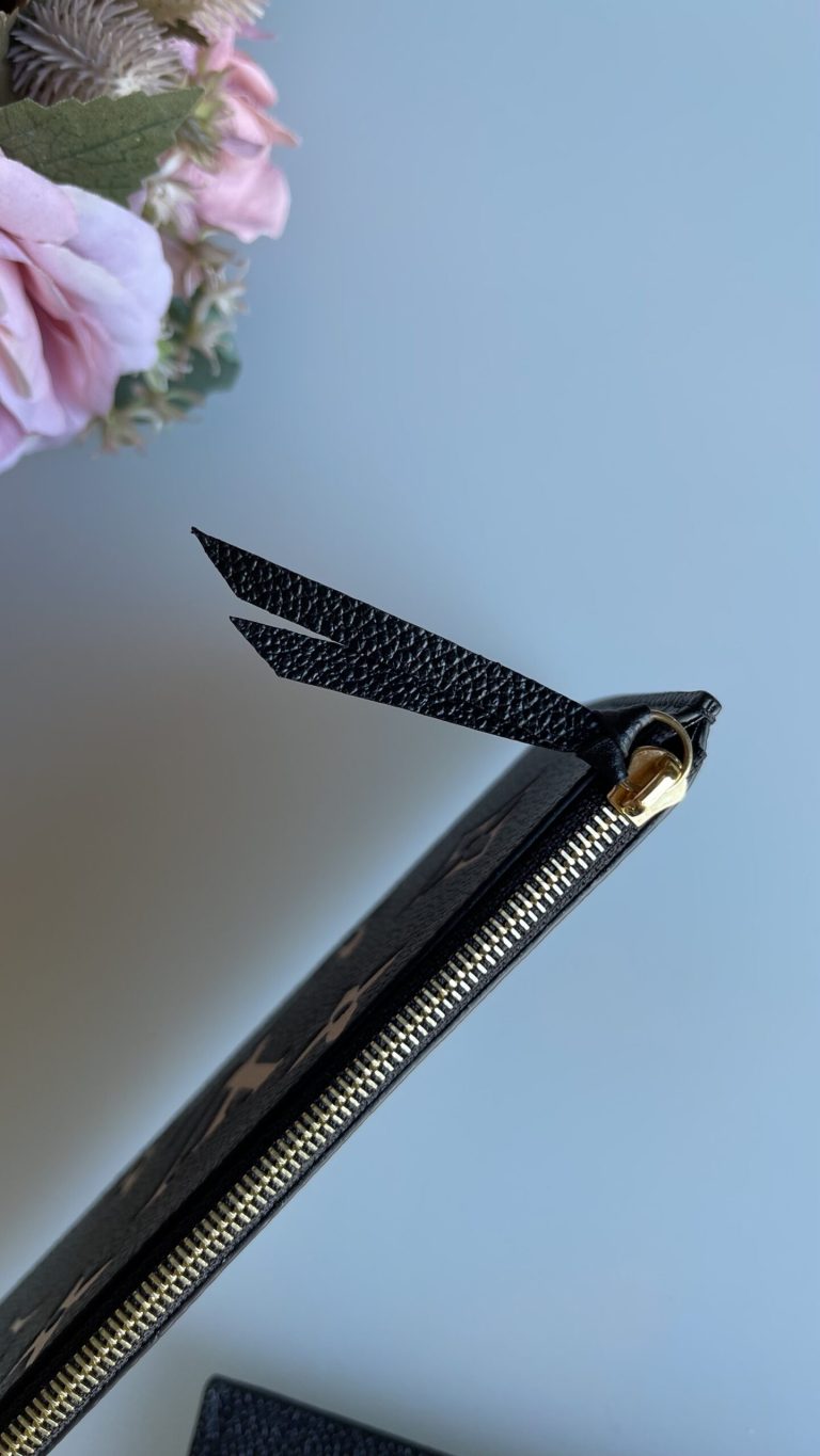 Louis Vuitton Black and Beige Giant Monogram - Image 4