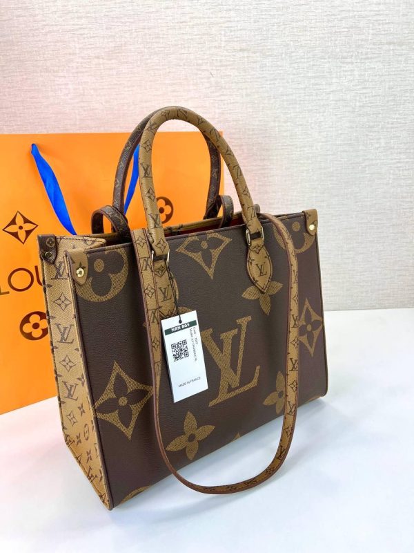 Louis Vuitton OnTheGo MM Handbag For Women - Image 2