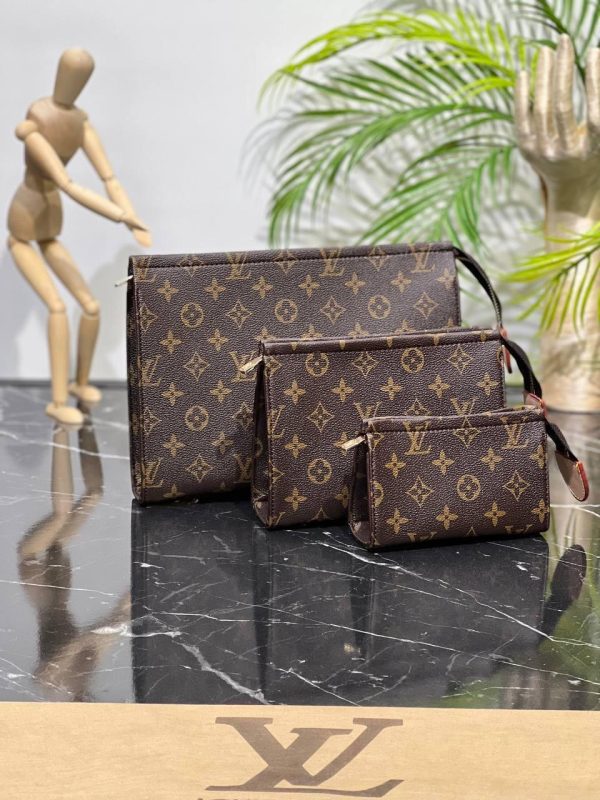 Louis Vuitton Toiletry Pouch Set Online For Women - Image 6