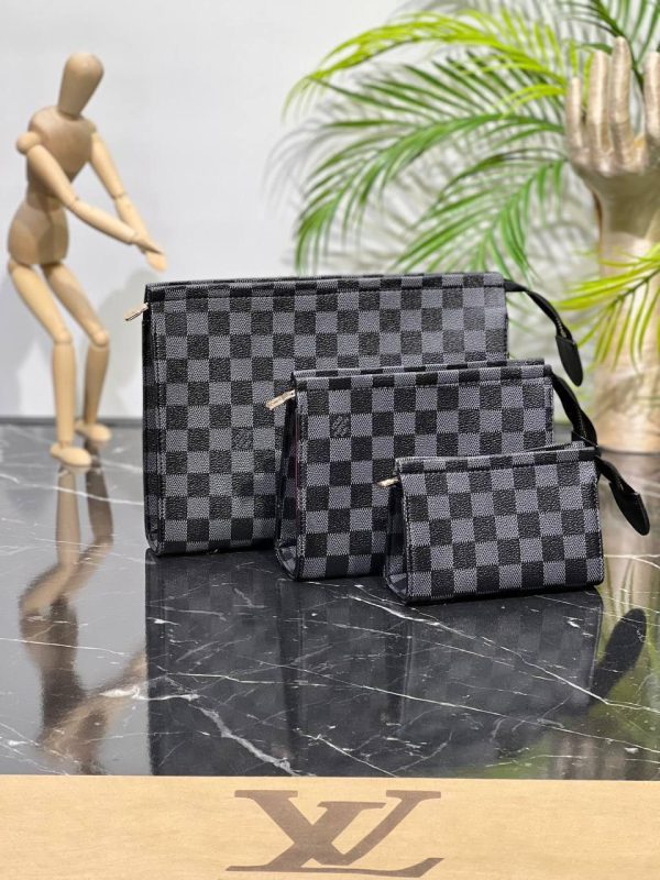 Louis Vuitton Toiletry Pouch Set Online For Women - Image 5